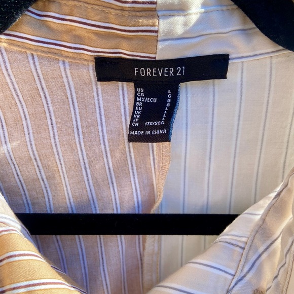 Forever 21 Beige and White Striped Cropped Button Up - Picture 2 of 6